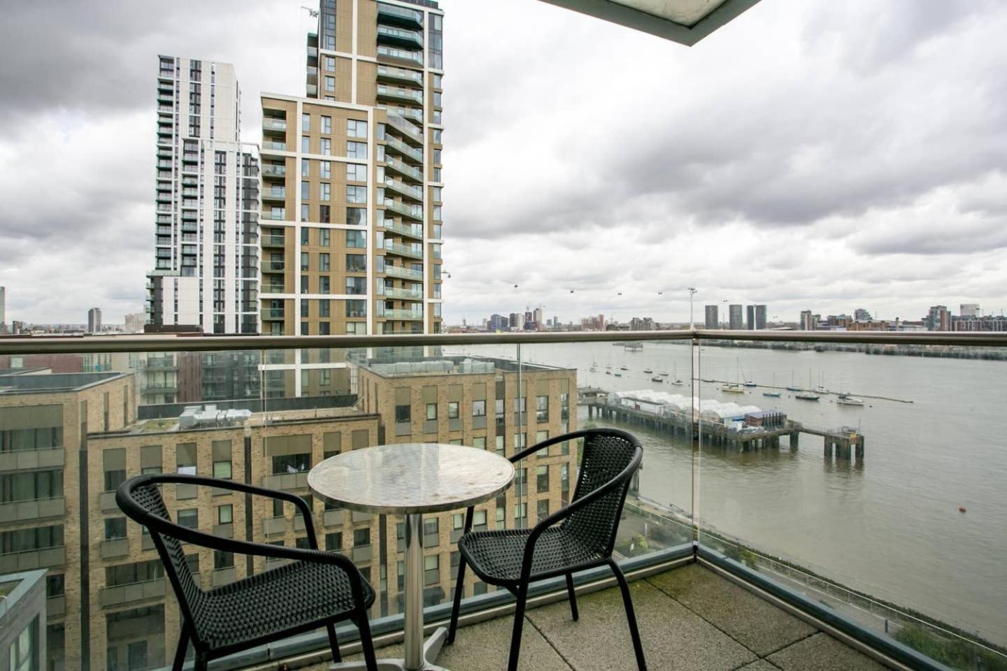 Guestready - Comfort By The Thames, W/ Balcony Λονδίνο Εξωτερικό φωτογραφία